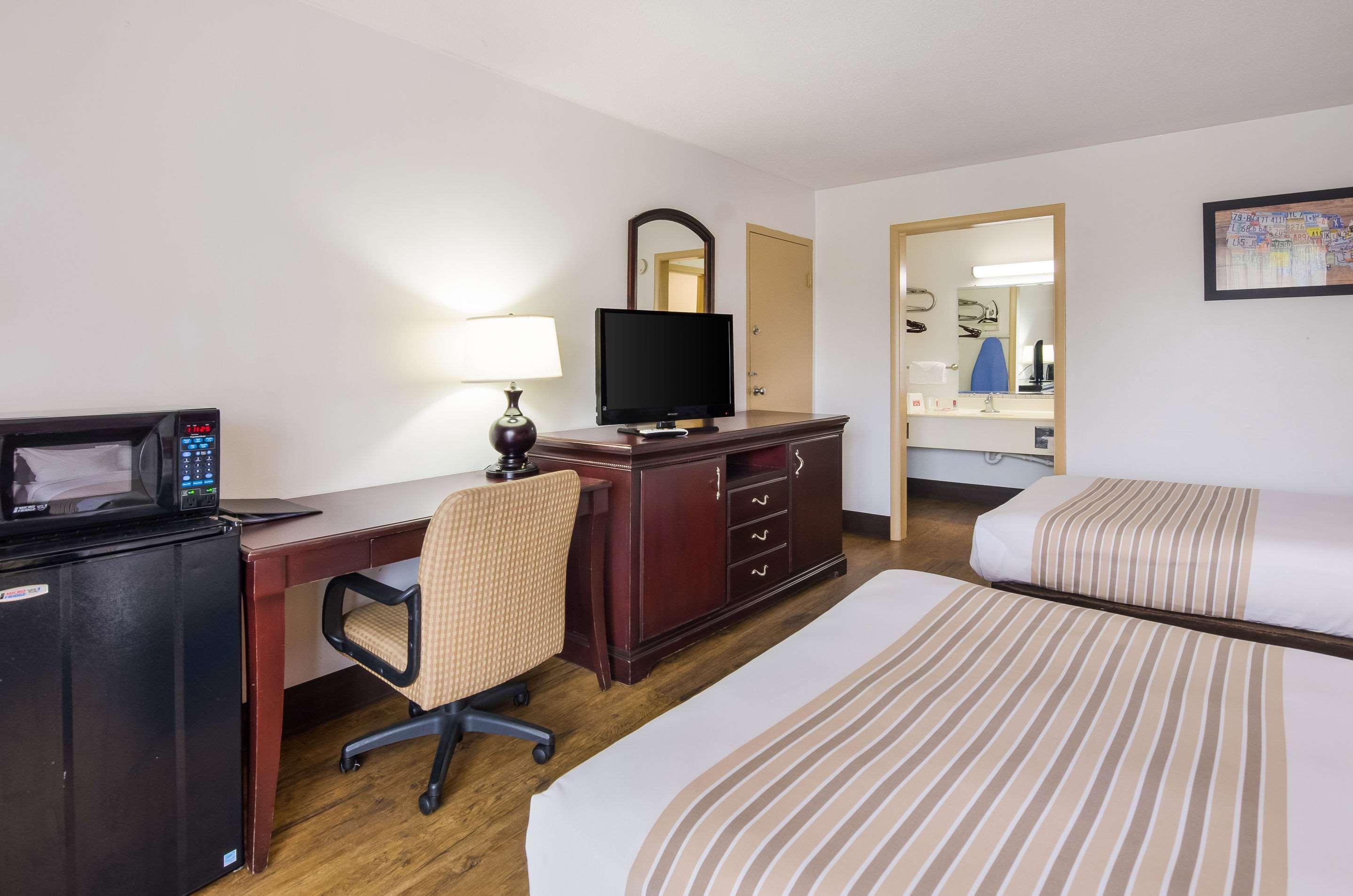Econo Lodge Marion I-81 Ngoại thất bức ảnh