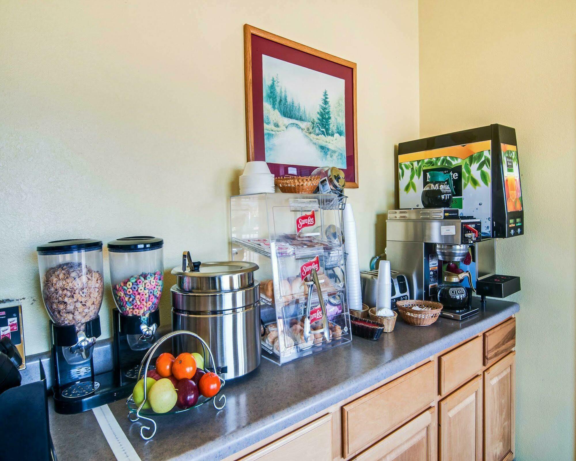 Econo Lodge Marion I-81 Ngoại thất bức ảnh